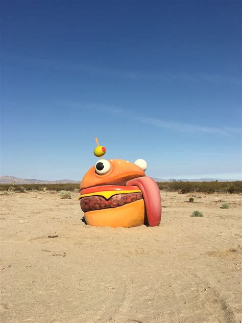 Fortnite durr burger real life nounou catho fr. Sela Shiloni on Twitter: "What.... is this... I'm in the ...