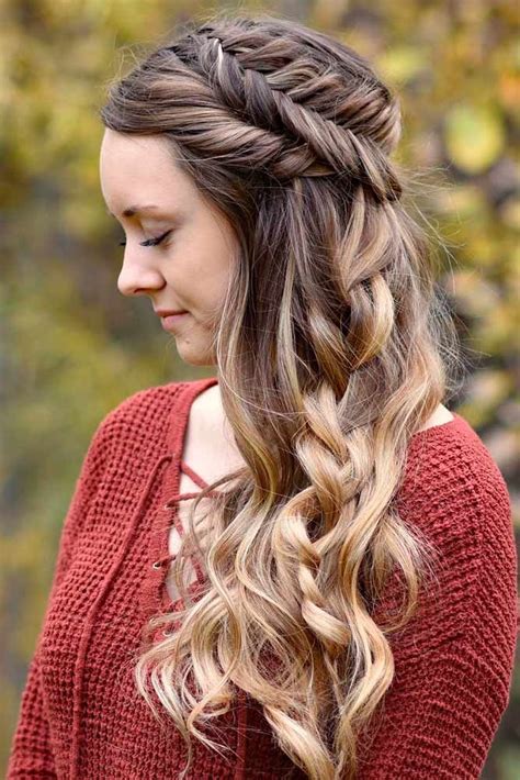 Having this type of length gives you enough hair to work on but not too much of a strain to maintain, perfect for her. 47 Your Best Hairstyle to Feel Good During Your Graduation ...