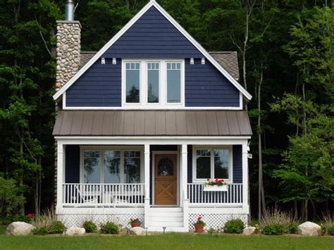 Pin By Heidi Friden Graham On For The Home Cottage Exterior House