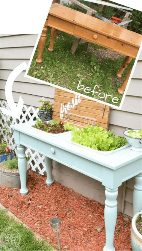 Gardening hacks everyone should try today we'll show you how to create cute mini garden in your home. Decor Hacks : An old sofa table can be reused as a DIY raised garden bed! This is such an easy ...