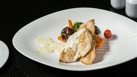 Save more when you book online. Citi Café @ Cititel Hotel, discounts up to 50% - eatigo