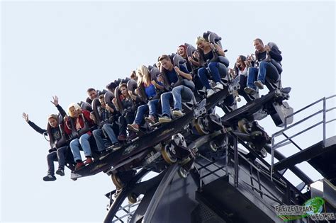 Krake ist überhaupt nicht schlimm. Krake - Heide Park Resort | Freizeitpark-Welt.de