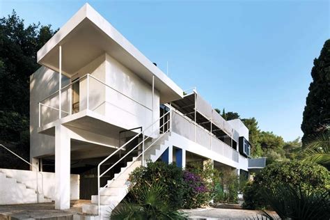 È equivalente a un poster sia per la sua architettura che per i. Eileen Gray: modernist villa in Roquebrune