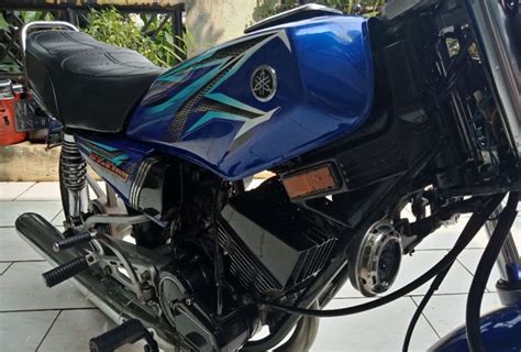 Sistem pembakaran yamaha rx king menggunakan karburator 25×1 mikuni yang membuat motor ini bisa berlari kencang. Rx King 2006 Akhir / RX-King tahun 2006 | Medan | Jualo - Yamaha rx king merupakan salah satu ...