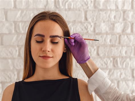 Im so glad we chose to come to her. How To Apply Henna To Your Eyebrows for Thickness And Tinting