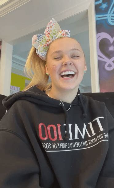Jojo Siwa Officially Comes Out As Lgbtq After Dropping Hints With ‘best