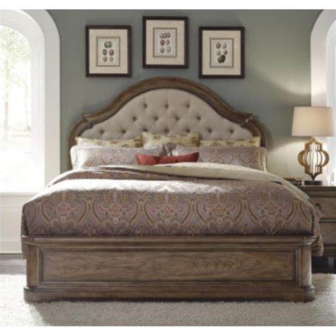With this pulaski bedroom set you will have truly magnificent additions for your master. 742180 Pulaski Furniture Aurora Eastern King Upholstered Bed