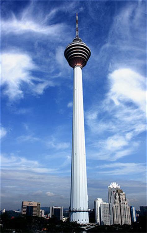 Its construction was completed on 1 march 1995. Menara Kuala Lumpur by reacheremma on DeviantArt