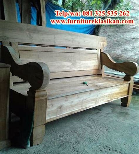 Bangku taman rumah minimalis merupakan bagian dari kumpulan furniture kami mengenai model kursi outdoor untuk ditempatkan pada taman minimalis dengan menggunakan kategori furniture yang tepat yaitu bangku taman,furnitur taman,kursi outdoor,kursi taman,kursi taman kayu jati,kursi taman. desain bangku bale bale madura terpopuler, referensi sofa ...