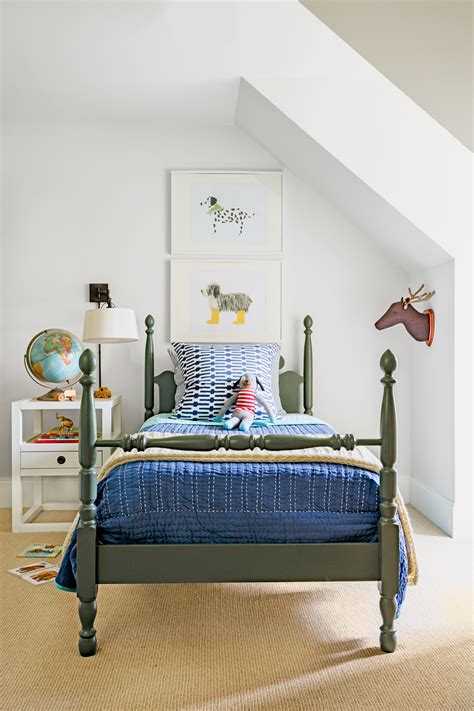 Boys bedroom inspiration for boys aged from three upwards with ideas for storage, shelving, desks and blue and grey colour schemes. 50+ Kids Room Decor Ideas - Bedroom Design and Decorating ...