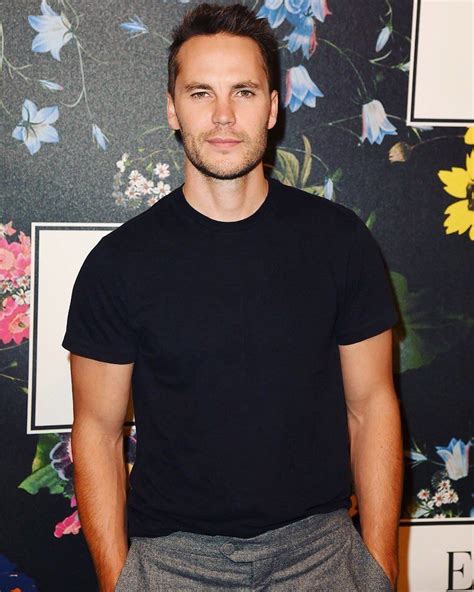 at last night s handm x erdem runway show in la taylor kitsch kitsch beautiful people