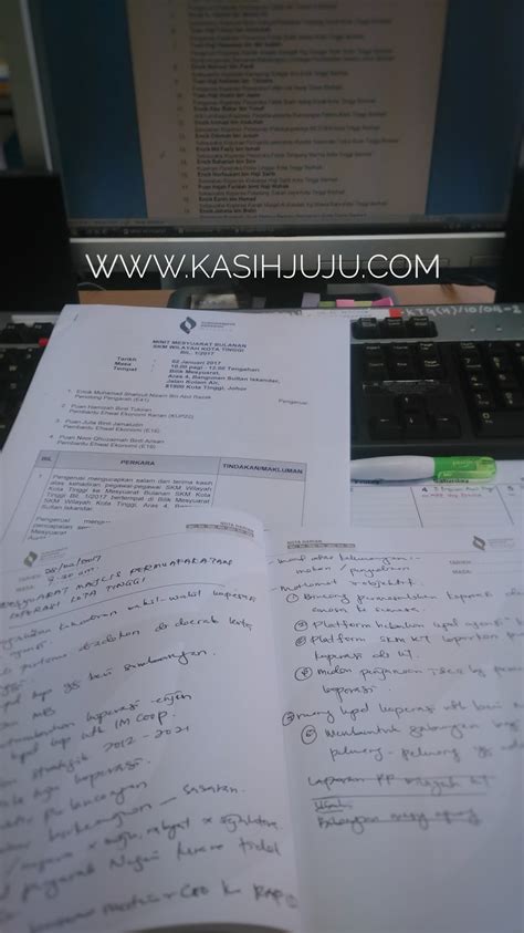Minit dalam menit menyediakan kemampuan penyuntingan komprehensif untuk minit mesyuarat, item agenda, senarai tugas, kehadiran, dan peringatan. Pertama Kali Buat Minit Mesyuarat.