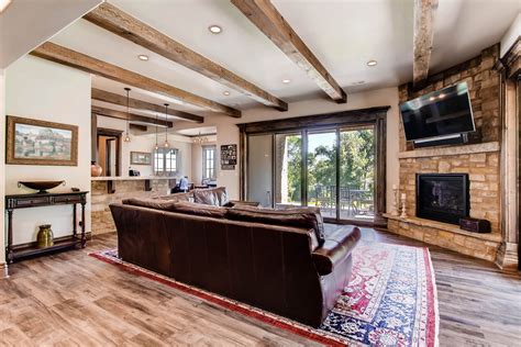 If you can't find a plant stand, think out of the box and use large. Large finished basement that opens out onto a cover patio ...