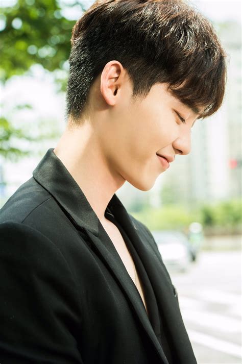 Lee jong suk ›› ли чон сок ›› 이종석. Lee Jong Suk JSHINE on Twitter: "【W Two Worlds】YG Stage FB ...