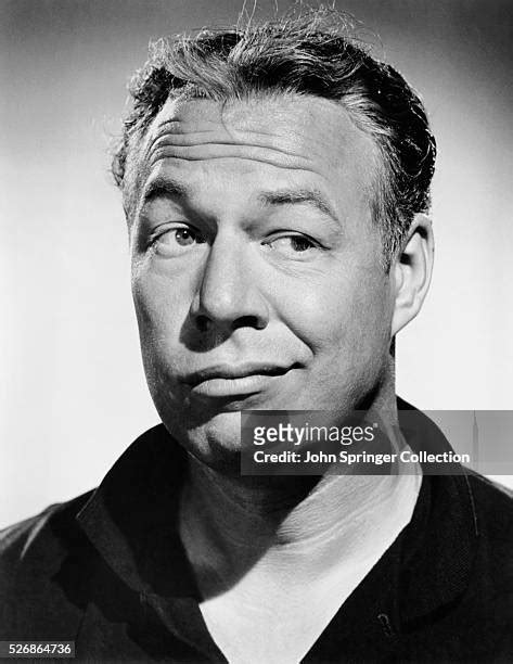 George Kennedy Actor Photos And Premium High Res Pictures Getty Images