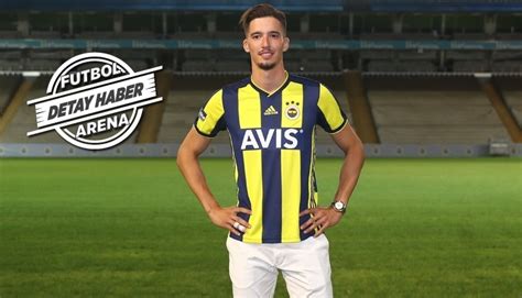 Altay bayındır (born 14 april 1998) is a turkish professional who plays as a goalkeeper for fenerbahçe and the turkey national team. Altay Bayındır'ın Süper Lig'de dikkat çeken performansı