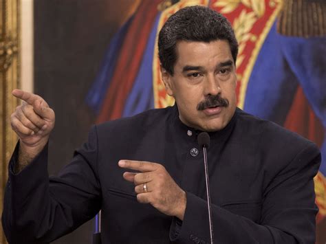 Venezuelas präsident schafft die demokratie ab nicolás maduro lässt unter geringer wahlbeteiligung eine verfassungsgebende versammlung wählen. Trump Signs Sanctions Aimed Squarely At Venezuelan ...