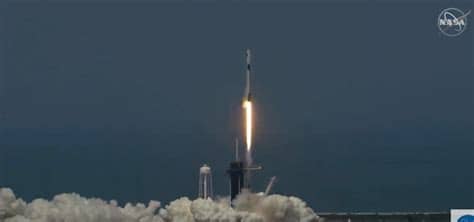 Spacex designs, manufactures and launches advanced rockets and spacecraft. SPACEX, CREW DRAGON IN VOLO/ Video: attracco sull'Iss ...