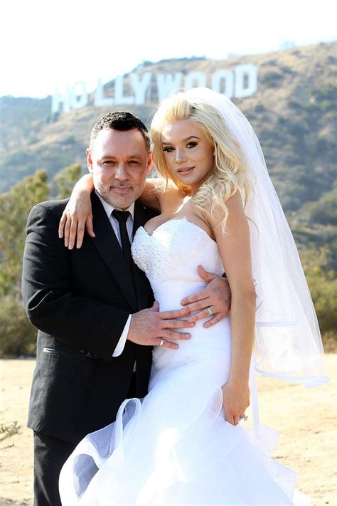 Pregnant Courtney Stodden Busts Out Of Her Wedding Dress During Vows I Couldnt Be Happier