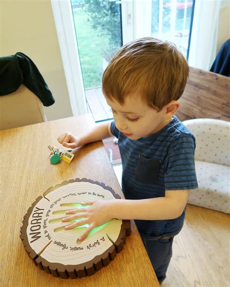 Children with autism vary in how profound their respective symptoms are. Gifts for Autistic Children - A Guide for 2017 - Someone's Mum