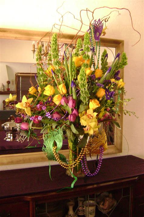 Grab some mardi gras swag for this years festivals! 1000+ images about Mardi Gras Arrangements on Pinterest ...