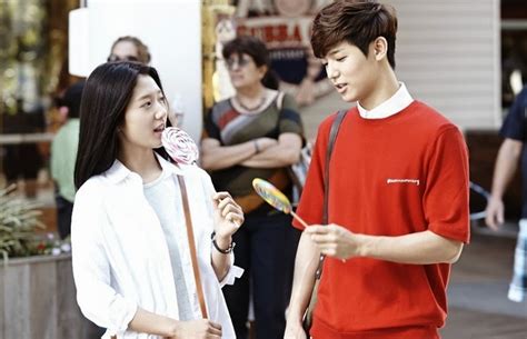 The trendy drama is set. Park Shin Hye and Kang Min Hyuk Go on a Sweet Candy Date ...