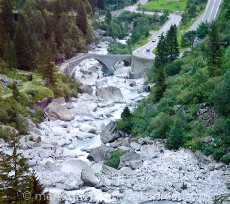 Stau auf der a2 vor dem gotthardtunnel. Dem Gotthard-Tunnel-Stau ausgewichen | Ausweichen, Gotthard tunnel, Lebensart