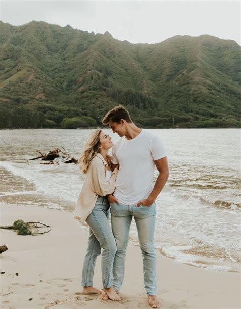 An Oahu Hawaii Couples Session With Wedding Couples And Engagement
