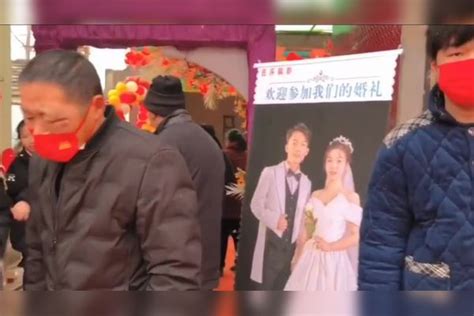 5位姐姐为弟弟婚礼准备了一个满满的仪式感要把气氛搞上去。婚礼弟弟仪式