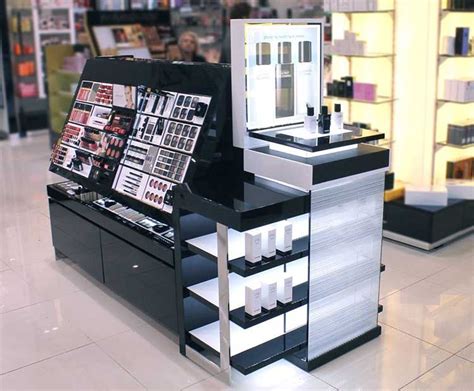 Cosmetic Counter Display Retail Design Display Store Design Interior