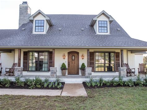 Vinyl shutters are weather resistant, long lasting, and maintenance free. Wood Shutters Vs Vinyl Shutters #22385 | Windows Ideas