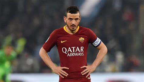 The pair were involved in a heated row during the second half of their game. Roma, tutto fatto per il passaggio di Florenzi al Valencia ...