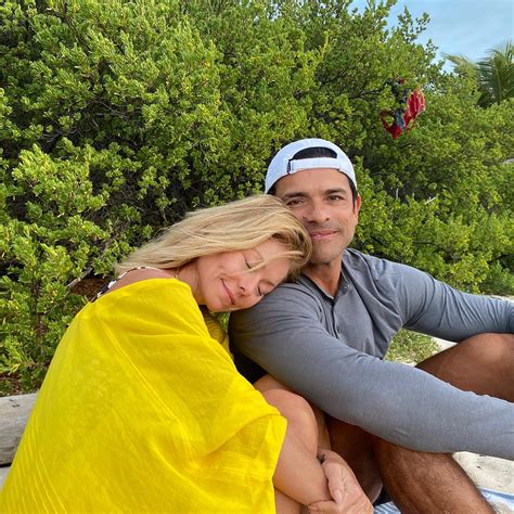 Kelly Ripa I Passed Out Having Sex With Mark Consuelos