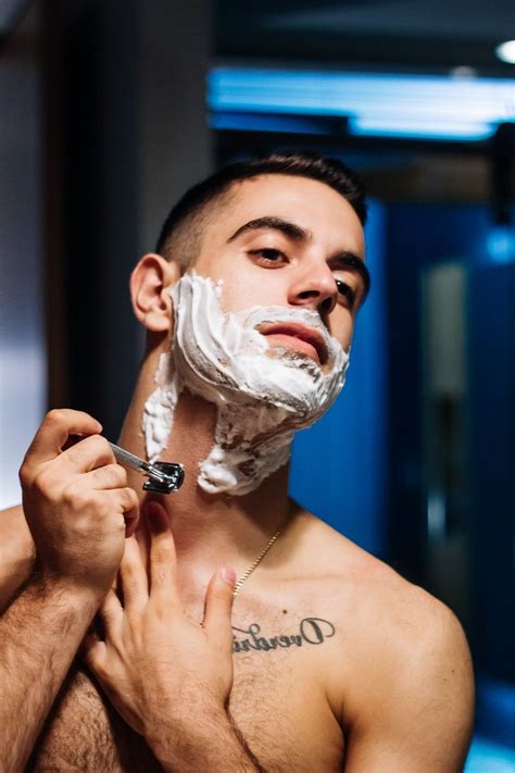 It would last for your lifetime if maintained well with periodical honing now that you have that warning loud and clear, you can begin shaving the neck area from under the chin. Get Any Woman's Attention With These Skincare Tips