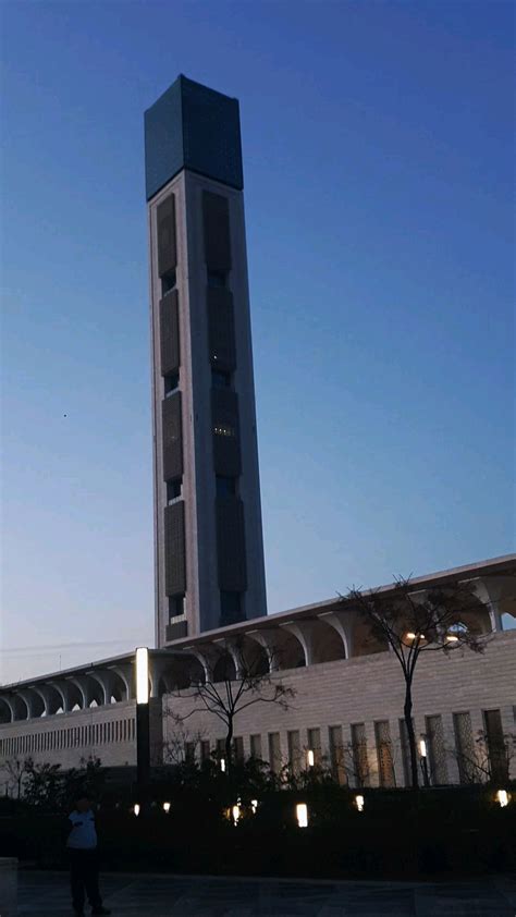 جامع الجزائر الأعظم 📸 🤍 الجامع الأعظم أو مسجد الجزائر الأعظم هو تحفة