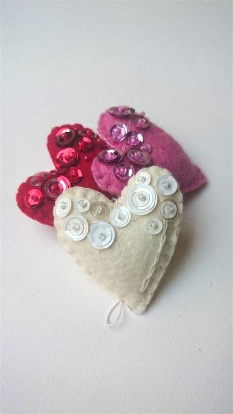 Felt Heart Ornament Pack Set Of Pink White Red Etsy Diy