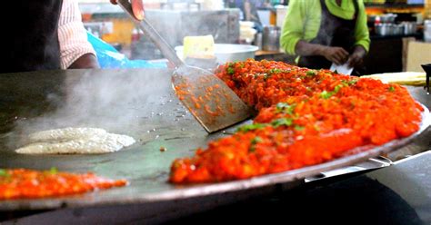 9 Lip Smacking Street Foods In Mumbai You Must Try Rentomojo