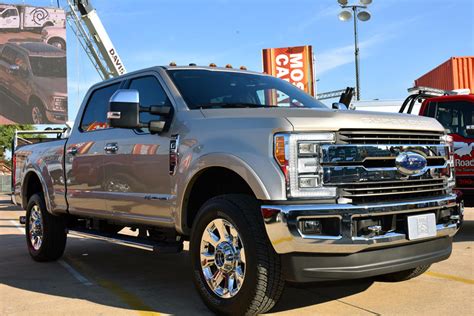 2018 Ford F 350 Super Duty Review Trims Specs And Price Carbuzz