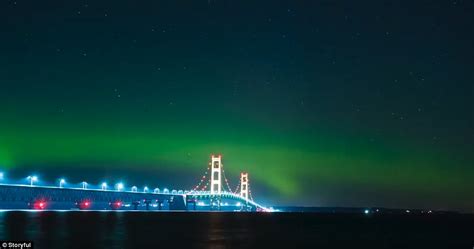 Northern Lights Paint The Michigan Sky Green Daily Mail Online