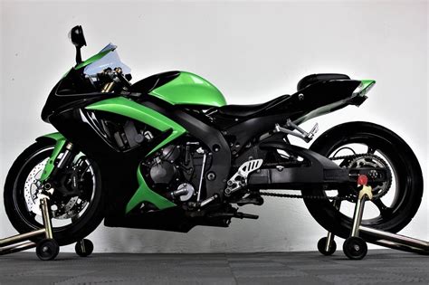 Roughly 11,000 miles on it, aybe less than that (can't remember at the moment). 2006 Gsxr 600 Stretched Motorcycles for sale