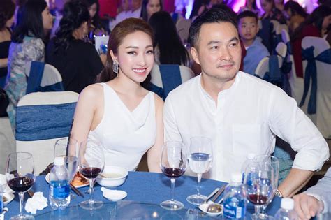 Anh bắt đầu được chú ý đến sau khi tham gia diễn xuất trong một loạt phim truyền hình dài tập như: Diễn viên Chi Bảo thông báo đã kết hôn với bạn gái kém 16 ...