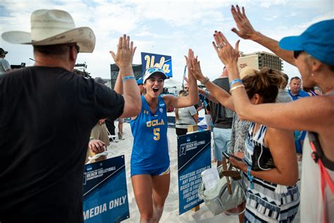 Gallery Beach Volleyball Defeats Usc And Lsu During Ncaa Tournament Daily Bruin