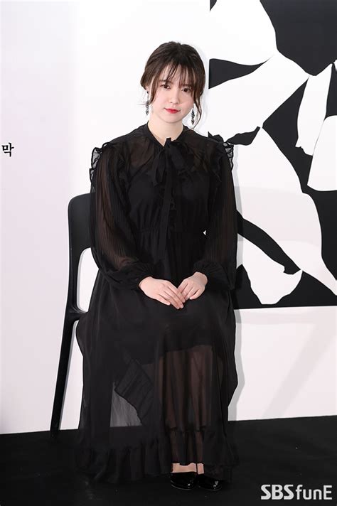 자신의 개인방송 유튜브 채널에 게시한 동영상을 통해 구혜선 씨에 관해 허위사실을 유포하며 구혜선씨의 ▲ 이하 구혜선 인스타그램 전문. 구혜선, 2주 만에 전한 근황 "여름에 입원, 아직 퇴원 못 해" | SBS ...