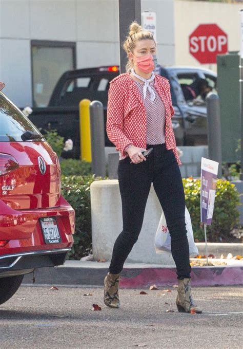 The aquaman 2 actress even shared her advice for 2021. Amber Heard in Tights - San Diego 01/06/2021 • CelebMafia