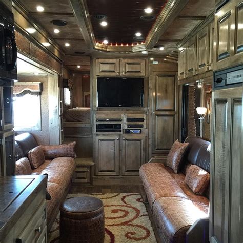 Design your own horse barn plans with living quarters, all from your own computer. 13 Spectacular Horse Trailer Living Quarters - Back at the ...