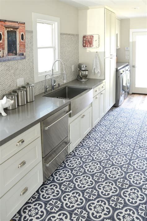 20 Perfect Examples Of Stylish Vintage Kitchen Floor Tile Home