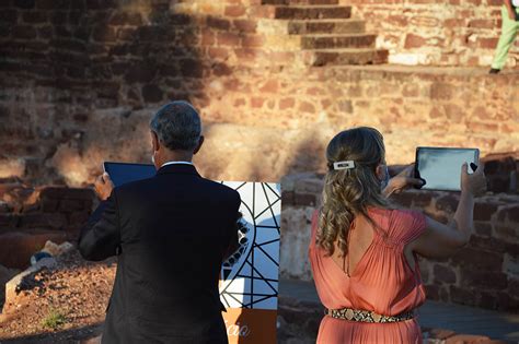 He is the 20th and current president of portugal, since 9 march 2016. Marcelo Rebelo de Sousa visita centro histórico de Silves ...