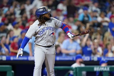 2023 fantasy baseball 1B, 3B rankings: Don't sleep on Vinne Pasquantino