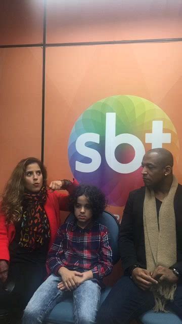 Leonardo pede dinheiro para liberar dulce maria mais eu acho que os policiais iram inganar o leonardo mais informaçõs entrar sites de resumo. Carinha de Anjo - Home | Facebook
