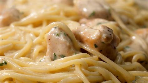 Espaguetis En Salsa Alfredo Con Pollo Cocina Casera Y Fácil